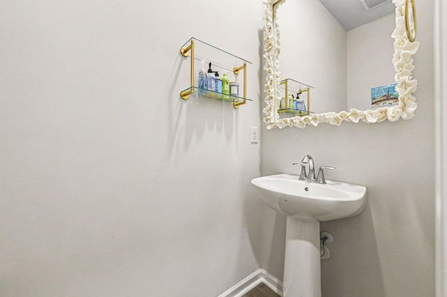 6028 Coral Berry Road, Hanahan, SC 29410