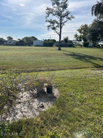 611 Charlemagne BLVD, Naples, FL 34112