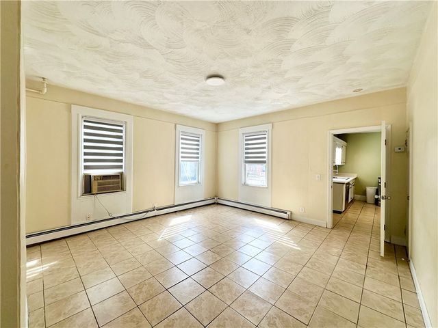137 Sutton Street, Providence, RI 02903