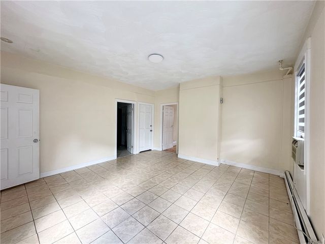 137 Sutton Street, Providence, RI 02903