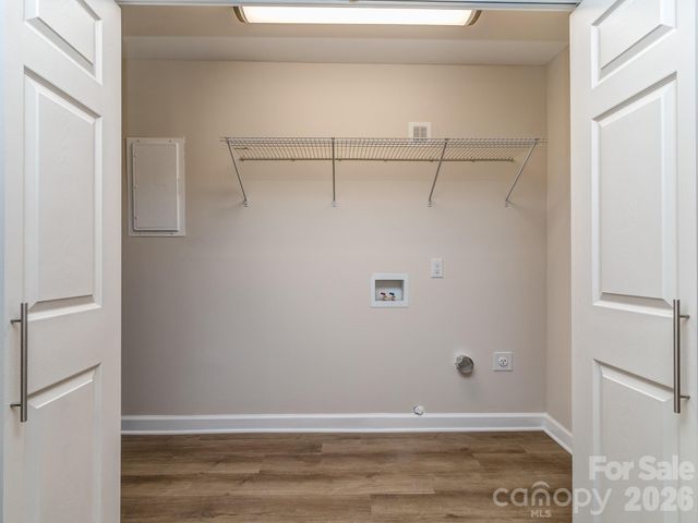 2041 Glouchester Circle, Charlotte, NC 28226