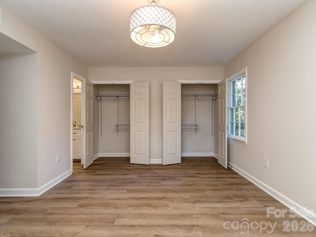 2041 Glouchester Circle, Charlotte, NC 28226
