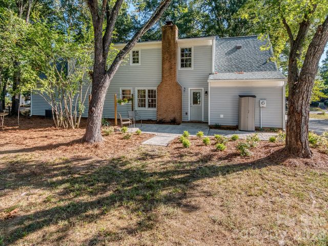 2041 Glouchester Circle, Charlotte, NC 28226