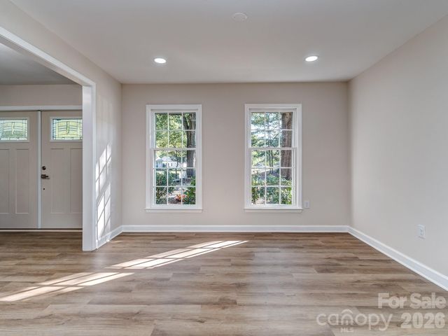 2041 Glouchester Circle, Charlotte, NC 28226