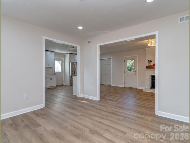 2041 Glouchester Circle, Charlotte, NC 28226