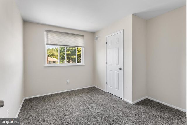 802 MASON RUN, Pine Hill, NJ 08021