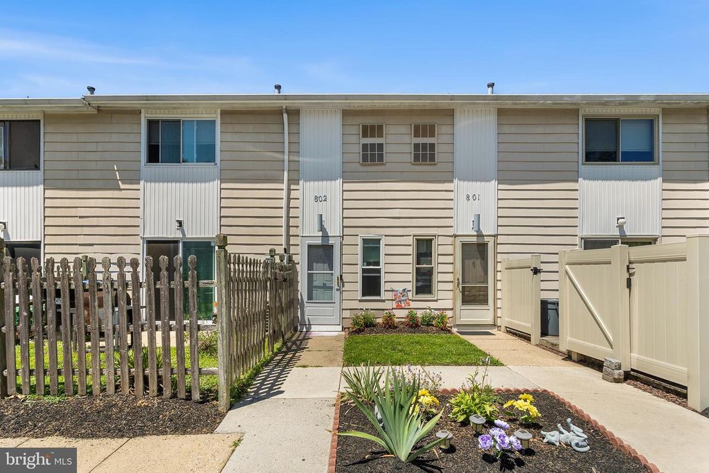 802 MASON RUN, Pine Hill, NJ 08021