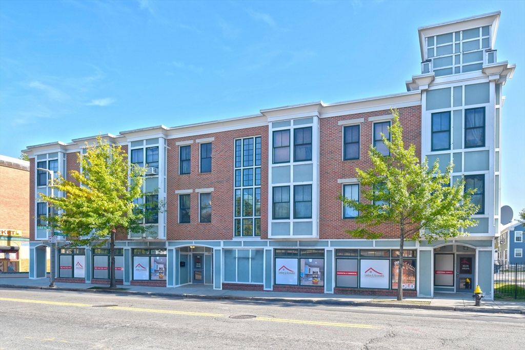 350 Blue Hill Ave, Boston, MA 02121
