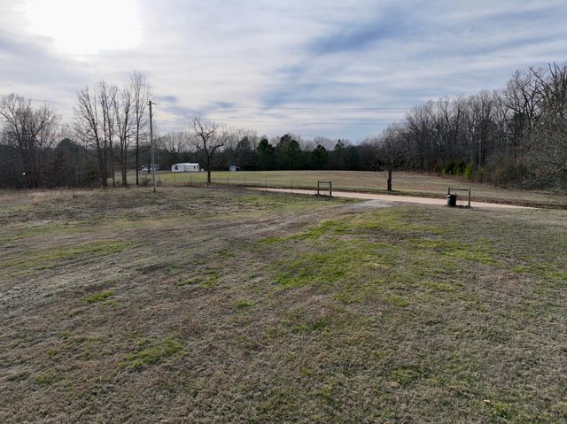 526 S County Road 159, Fremont, MO 63941