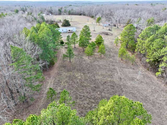 526 S County Road 159, Fremont, MO 63941