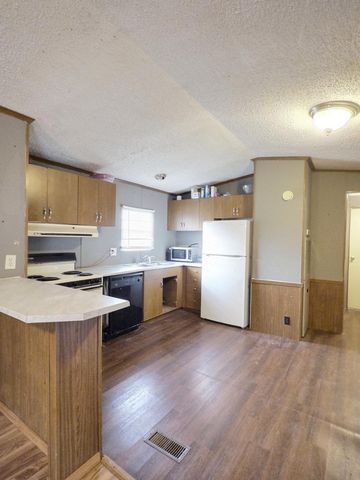 526 S County Road 159, Fremont, MO 63941