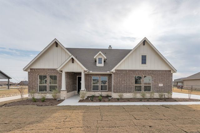 805 Valley Ridge Road, Van Alstyne, TX 75495