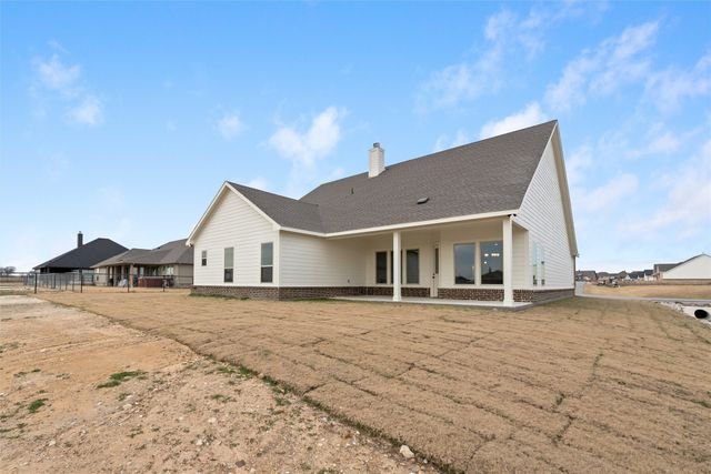805 Valley Ridge Road, Van Alstyne, TX 75495