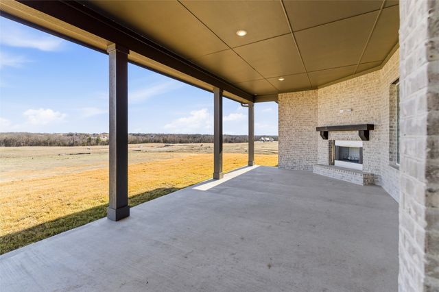 805 Valley Ridge Road, Van Alstyne, TX 75495