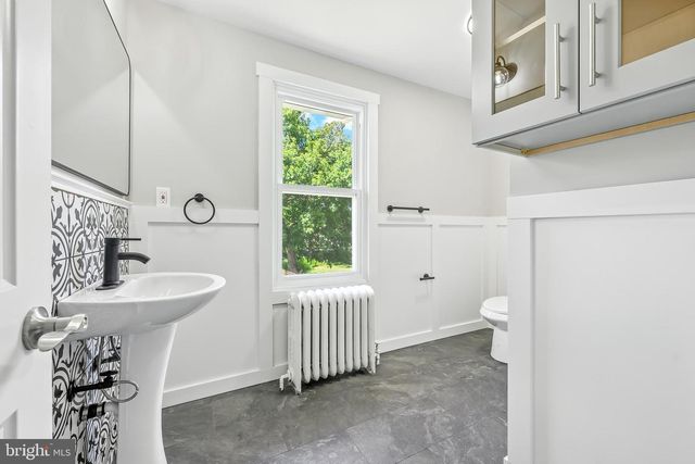 1411 MORTON AVE, Folsom, PA 19033