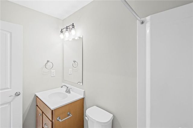 150 Hidden Fields Way, Hoschton, GA 30548