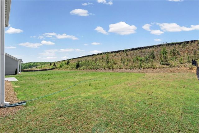 150 Hidden Fields Way, Hoschton, GA 30548