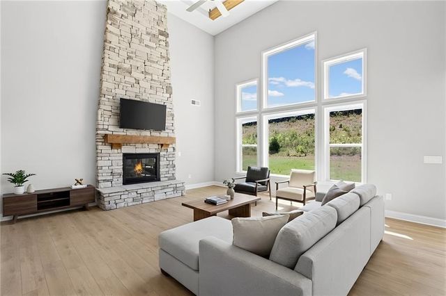 150 Hidden Fields Way, Hoschton, GA 30548