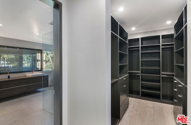 2122 Castle Heights Avenue, Los Angeles, CA 90034