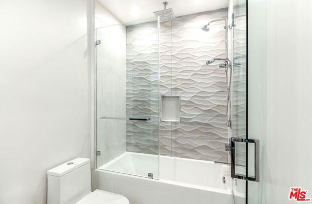 2122 Castle Heights Avenue, Los Angeles, CA 90034