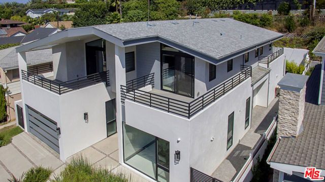 2122 Castle Heights Avenue, Los Angeles, CA 90034