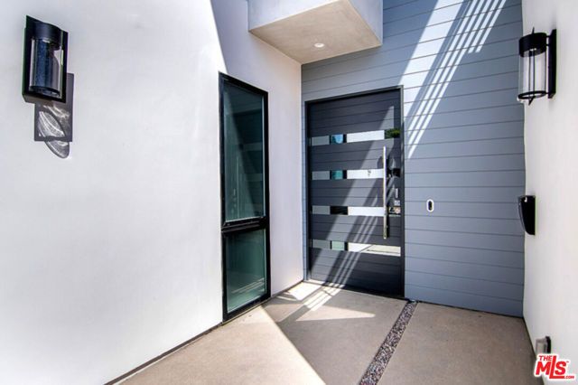 2122 Castle Heights Avenue, Los Angeles, CA 90034