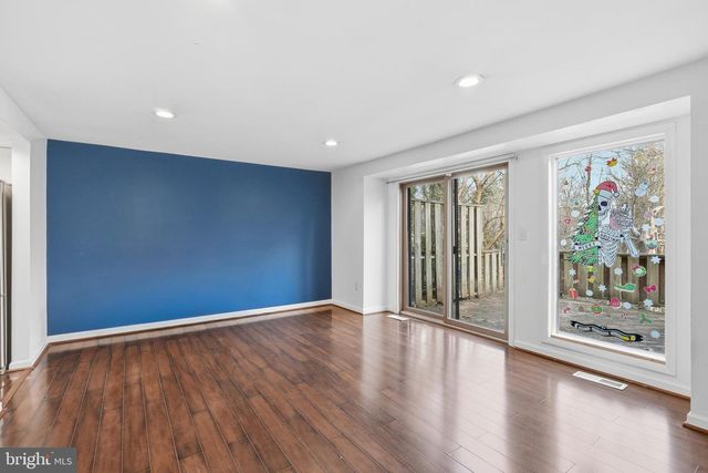 5497 ENDICOTT LN, Columbia, MD 21044