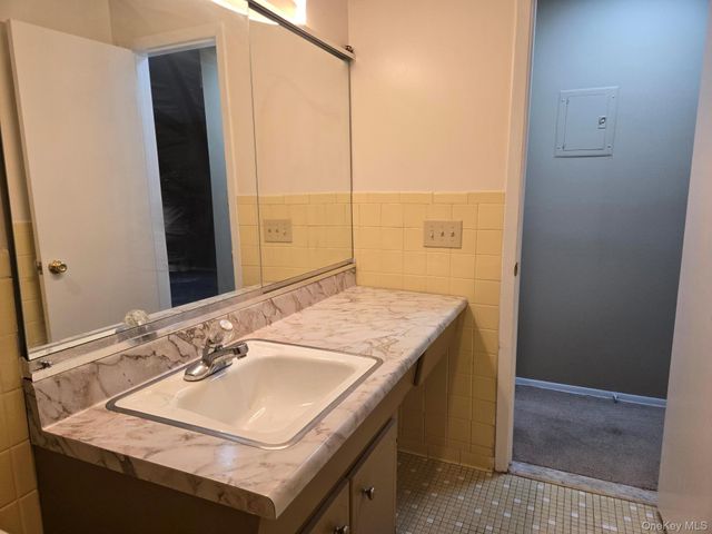 1840 Crompond Road 9A6, Peekskill, NY 10566