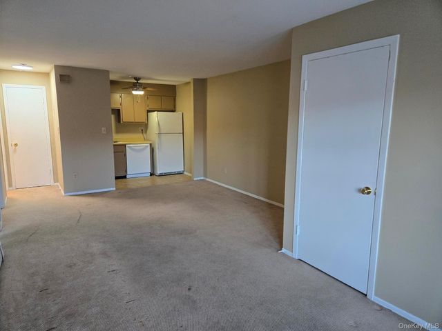 1840 Crompond Road 9A6, Peekskill, NY 10566