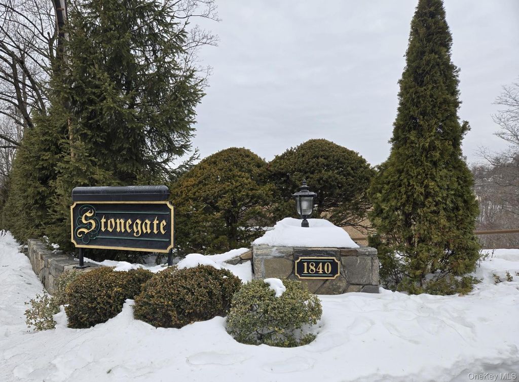 1840 Crompond Road 9A6, Peekskill, NY 10566