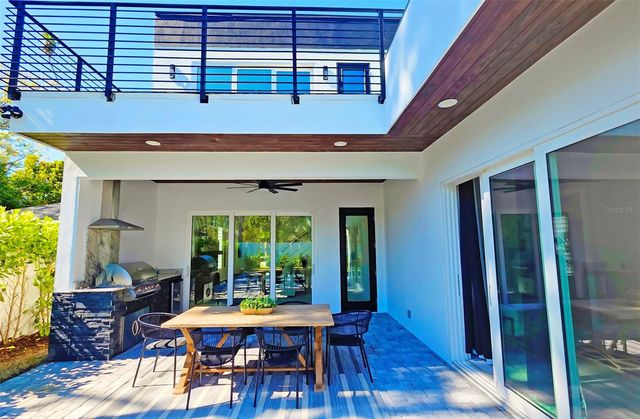 1156 COCOANUT AVENUE, Sarasota, FL 34236