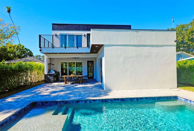 1156 COCOANUT AVENUE, Sarasota, FL 34236