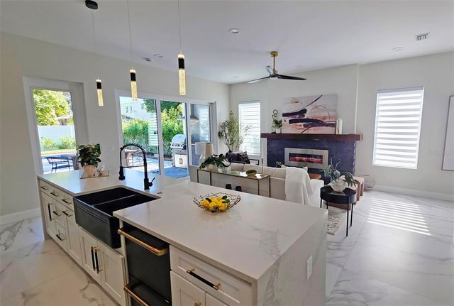 1156 COCOANUT AVENUE, Sarasota, FL 34236