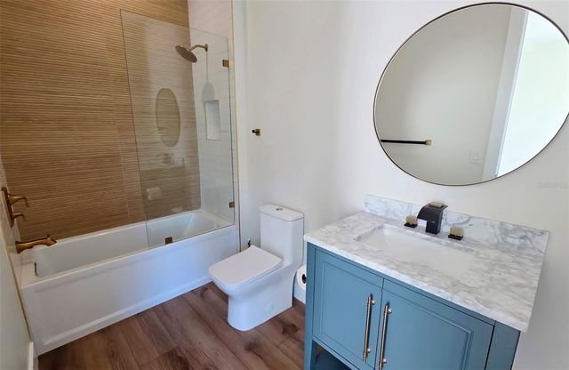 1156 COCOANUT AVENUE, Sarasota, FL 34236