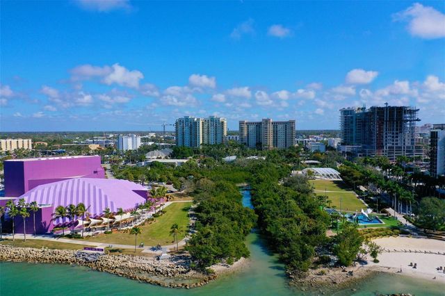 1156 COCOANUT AVENUE, Sarasota, FL 34236