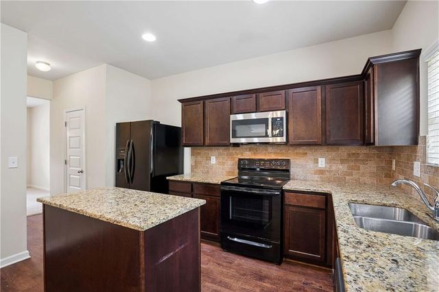 415 Sonja Lane, Loganville, GA 30052