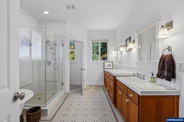 1126 Cascara Lp S, Salem, OR 97302