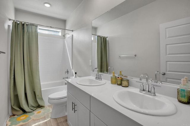 28229 Blossom Court, Valley Center, CA 92082