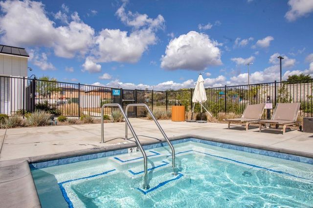 28229 Blossom Court, Valley Center, CA 92082