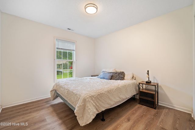 128 Sweetwater Drive, Jacksonville, NC 28540