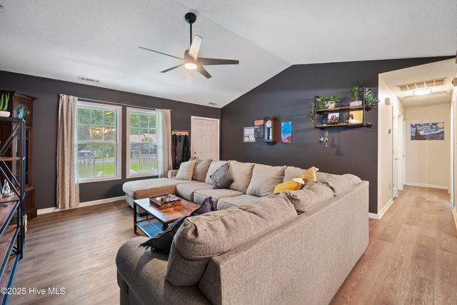 128 Sweetwater Drive, Jacksonville, NC 28540