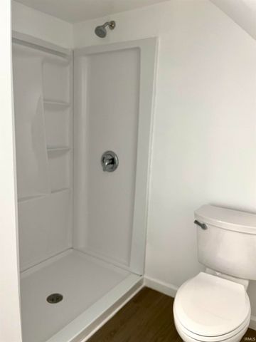 915 Clay Street, Huntingburg, IN 47542