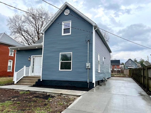 915 Clay Street, Huntingburg, IN 47542