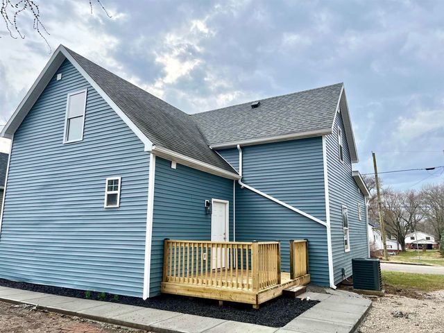 915 Clay Street, Huntingburg, IN 47542