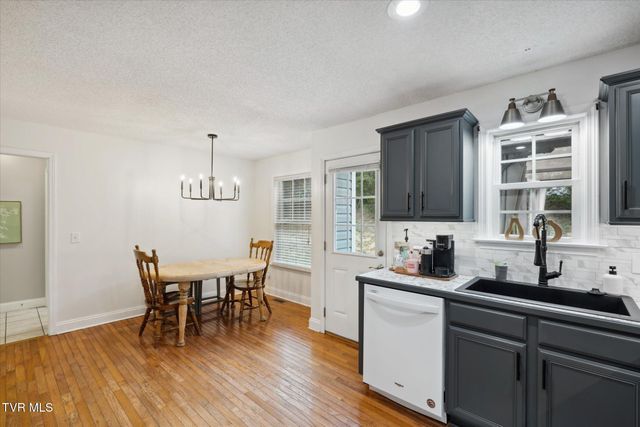 134 Yarrow Drive, Bluff City, TN 37618
