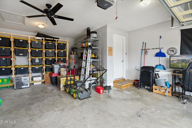 134 Yarrow Drive, Bluff City, TN 37618