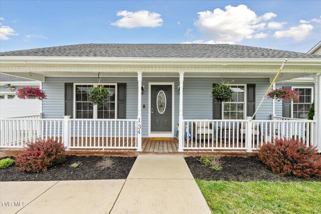 134 Yarrow Drive, Bluff City, TN 37618