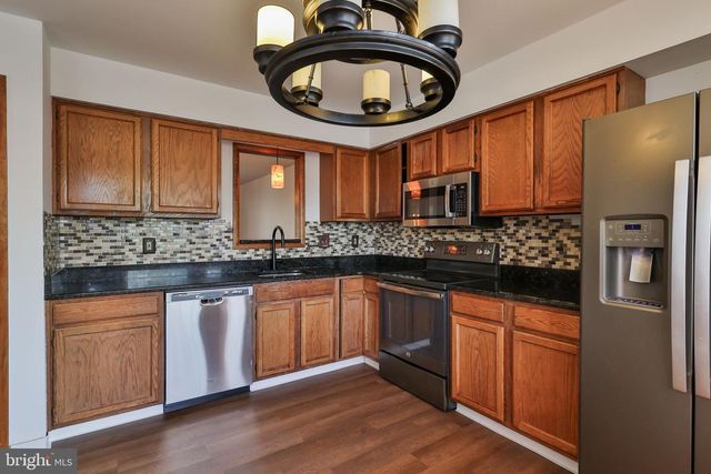 2559 MADISON AVE, Bethlehem, PA 18017