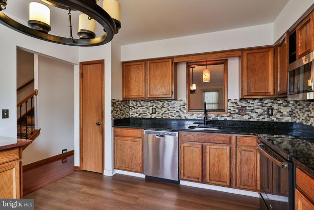 2559 MADISON AVE, Bethlehem, PA 18017