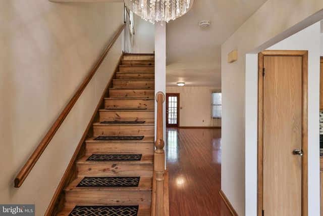 2559 MADISON AVE, Bethlehem, PA 18017
